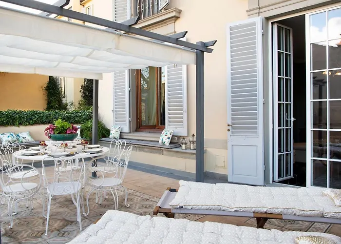 Contemporarys Suites